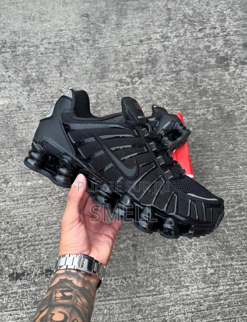 Vêtements Et Chaussures