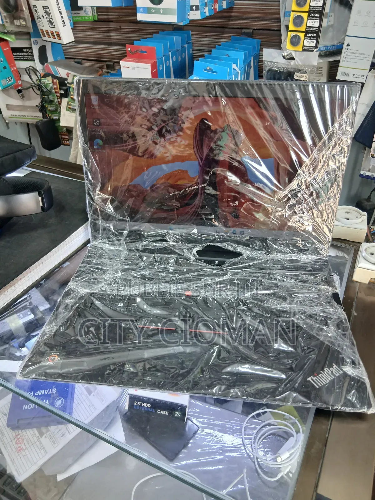 Nouveau Lenovo ThinkPad t495s 16GB AMD Ryzen 7 SSD 512GB