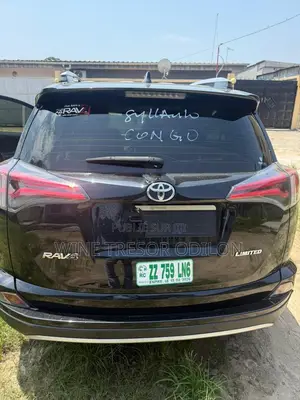 Toyota RAV4 2018 Noir