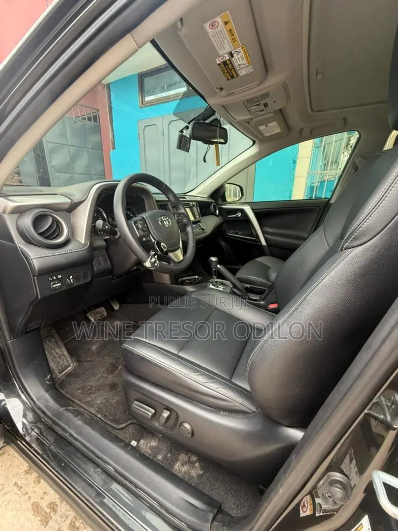 Toyota RAV4 2018 Noir