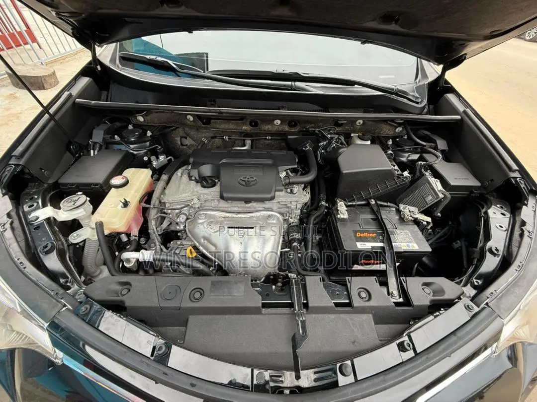 Toyota RAV4 2018 Noir