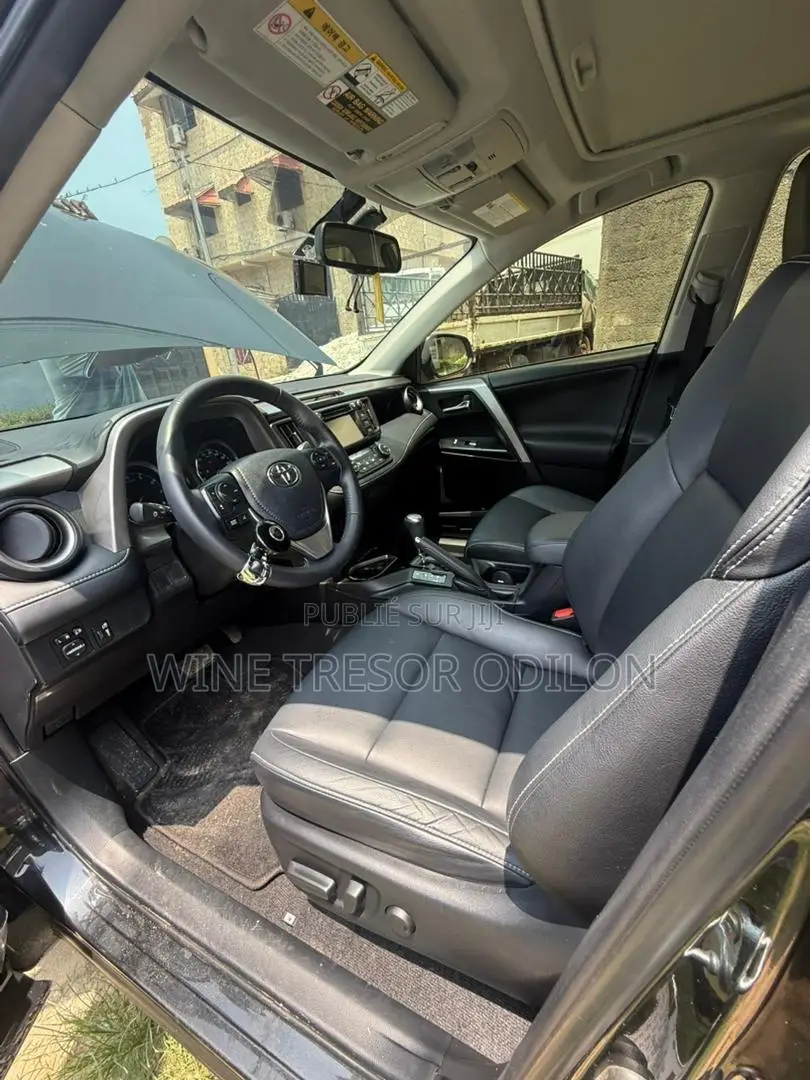 Toyota RAV4 2018 Noir