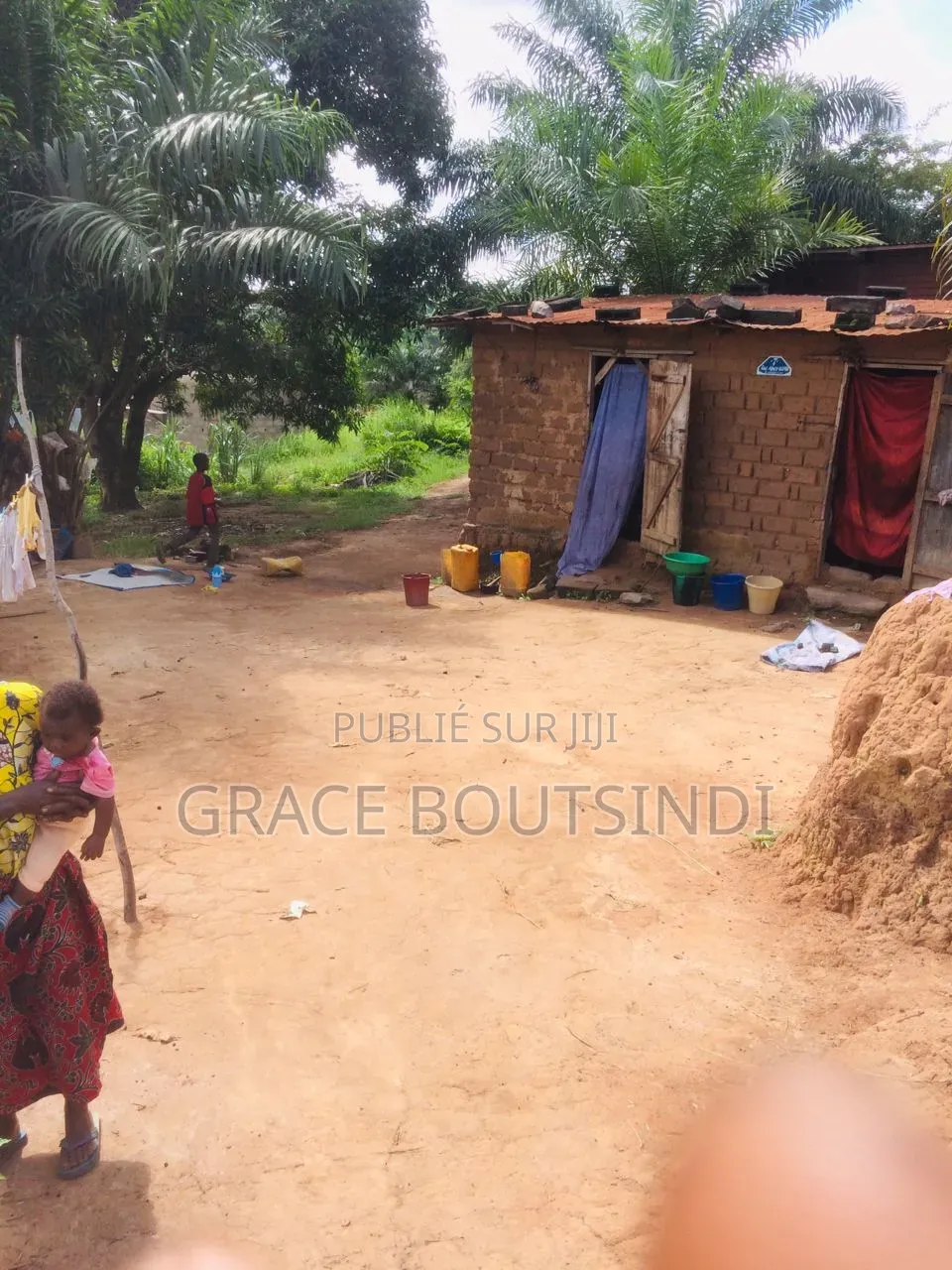 Parcelle À Vendre À Nganga Lingolo Après Le Péage Zone Kelé Kelé