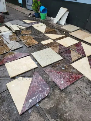 Reste Des Marbres De Maison