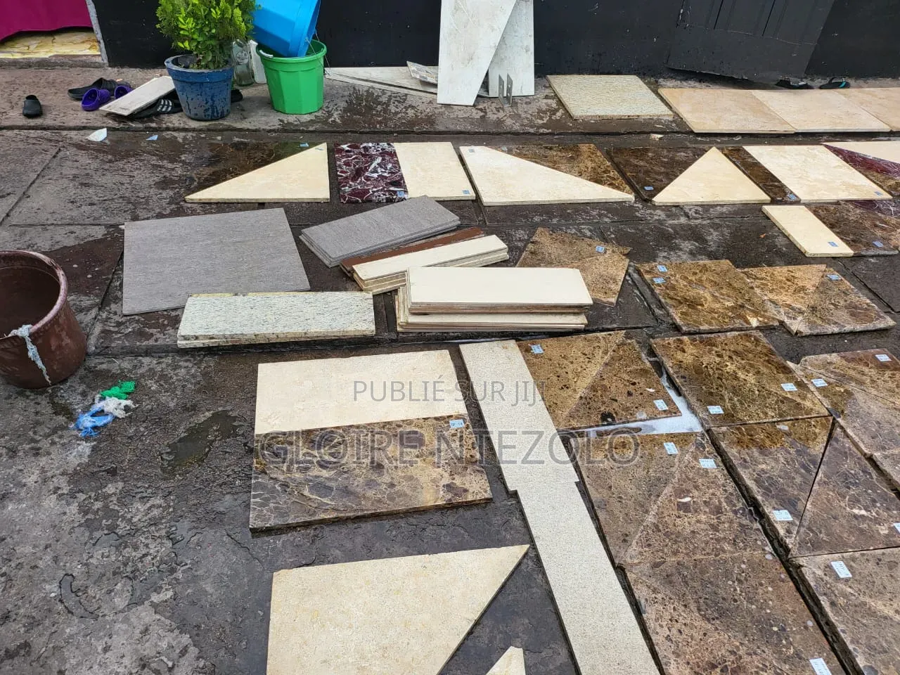 Reste Des Marbres De Maison