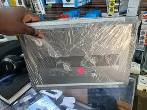 Nouveau HP ZBook Studio G5 16GB Intel Xeon SSD 512GB