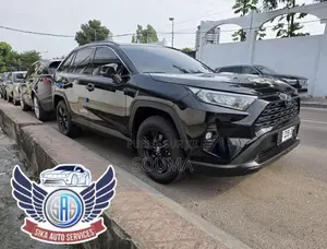 Toyota RAV4 2021 Gris