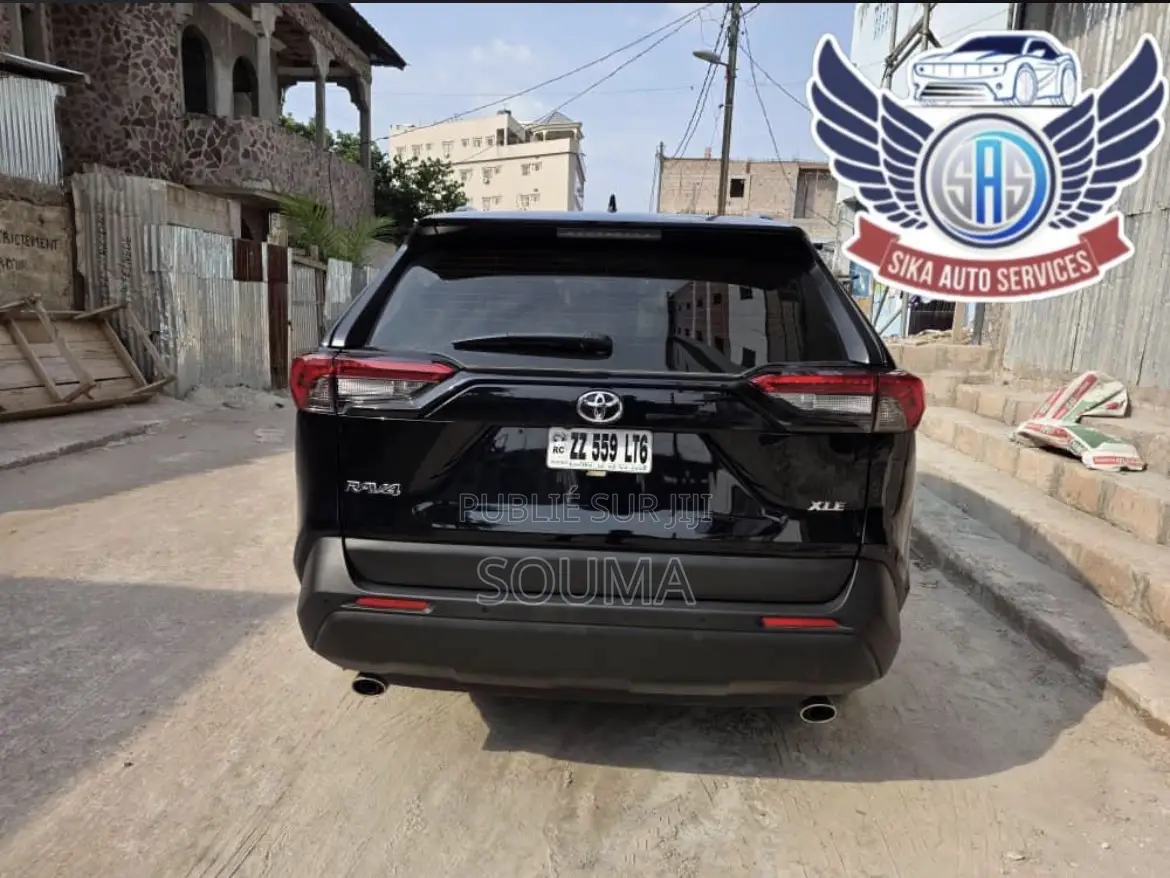 Toyota RAV4 2021 Gris