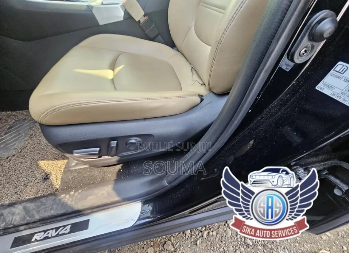 Toyota RAV4 2021 Gris