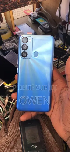 Itel S17 S661W 16 GB Bleu