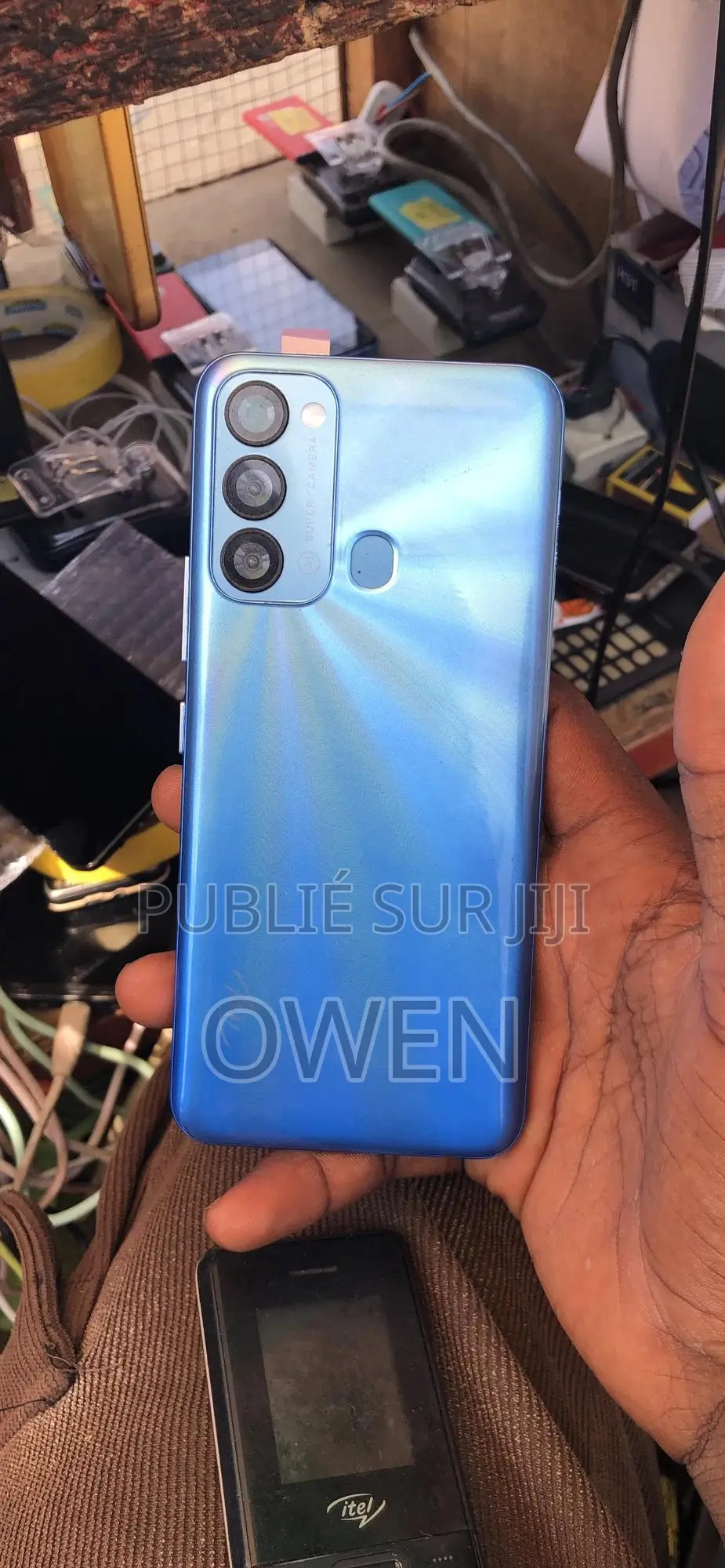 Itel S17 S661W 16 GB Bleu