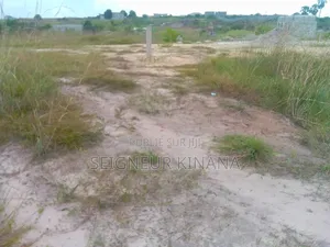 5 Parcelles À Vendre Ngoyo Sexy Folie