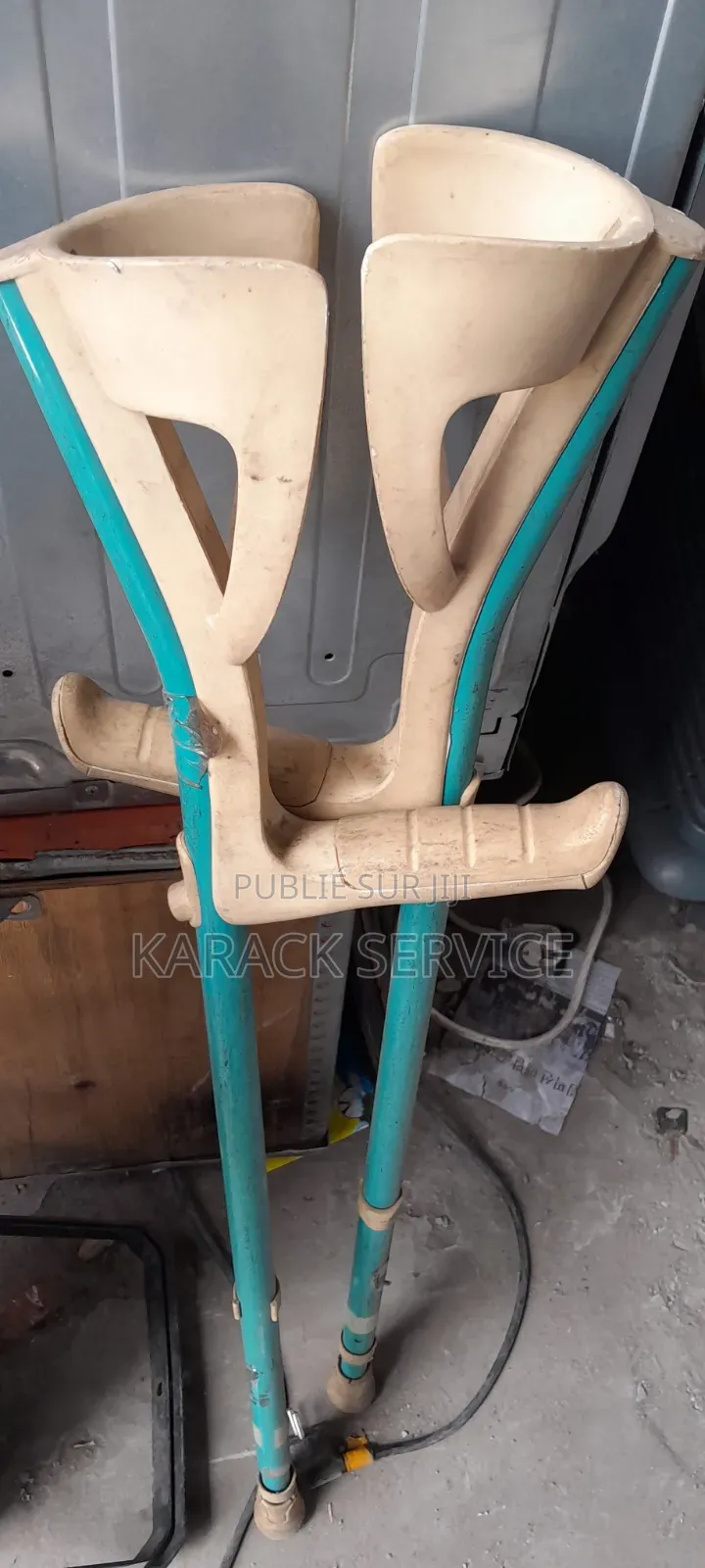 Béquilles en Bon État