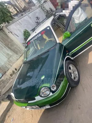 Toyota Corolla L 4dr Sedan (1.8L 4cyl Manual) 2016 Vert