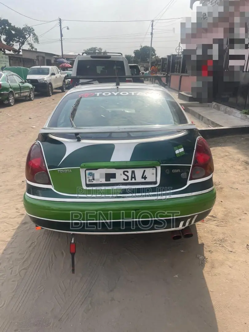 Toyota Corolla L 4dr Sedan (1.8L 4cyl Manual) 2016 Vert