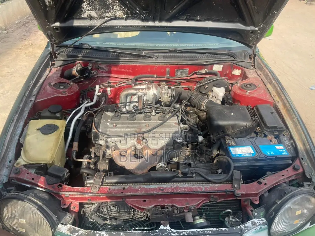 Toyota Corolla L 4dr Sedan (1.8L 4cyl Manual) 2016 Vert