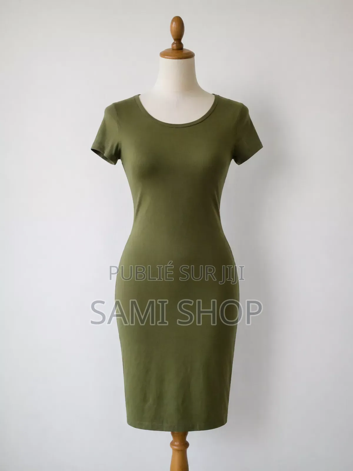 Robe T-Shirt Basique, Simple Et Stylée