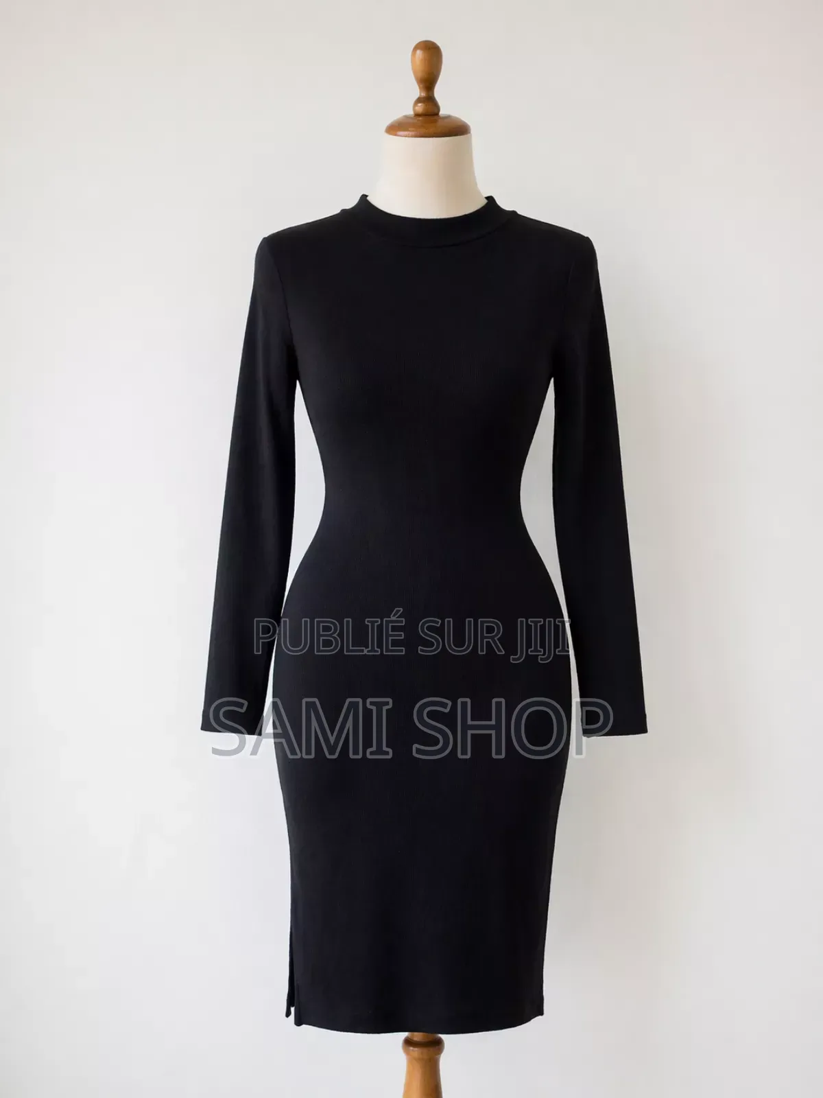 Robe Moulante À Col Roulé