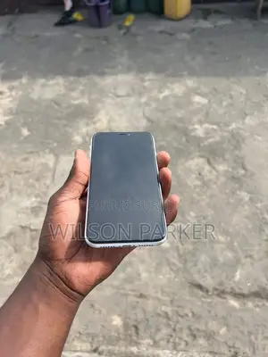 Apple XR 64 GB Blanc