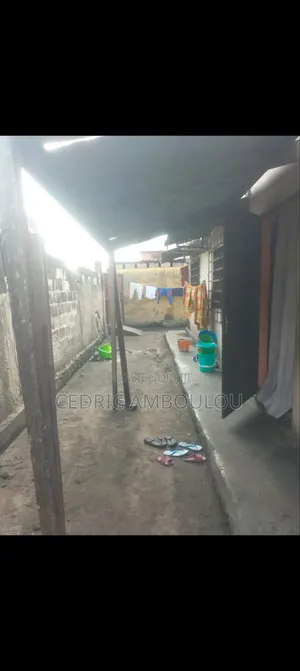 Parcelle À Vendre 20/20 Dans Ouenze Sur Avenue De Chars