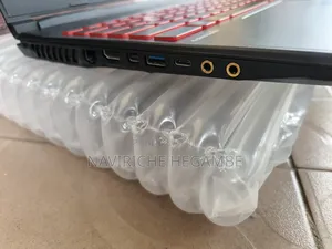 Nouveau Ordinateur portable MSI GL63 8RC 16GB Intel Core 7 SSD 640GB