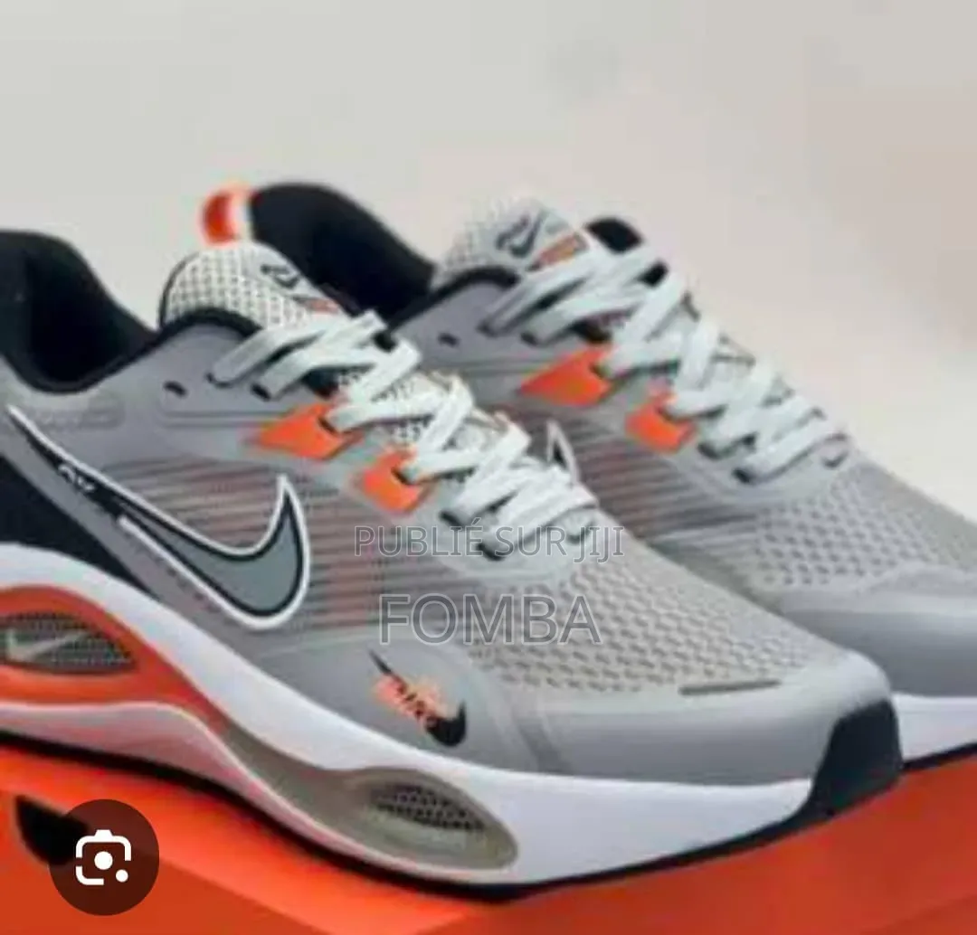 Basket De Sport Nike Grise