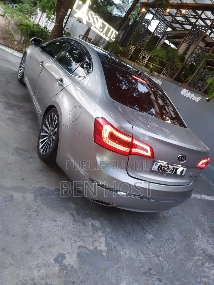 Kia K5 2.0 500h 2018 Noir