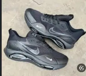 Basket De Sport Nike Noir