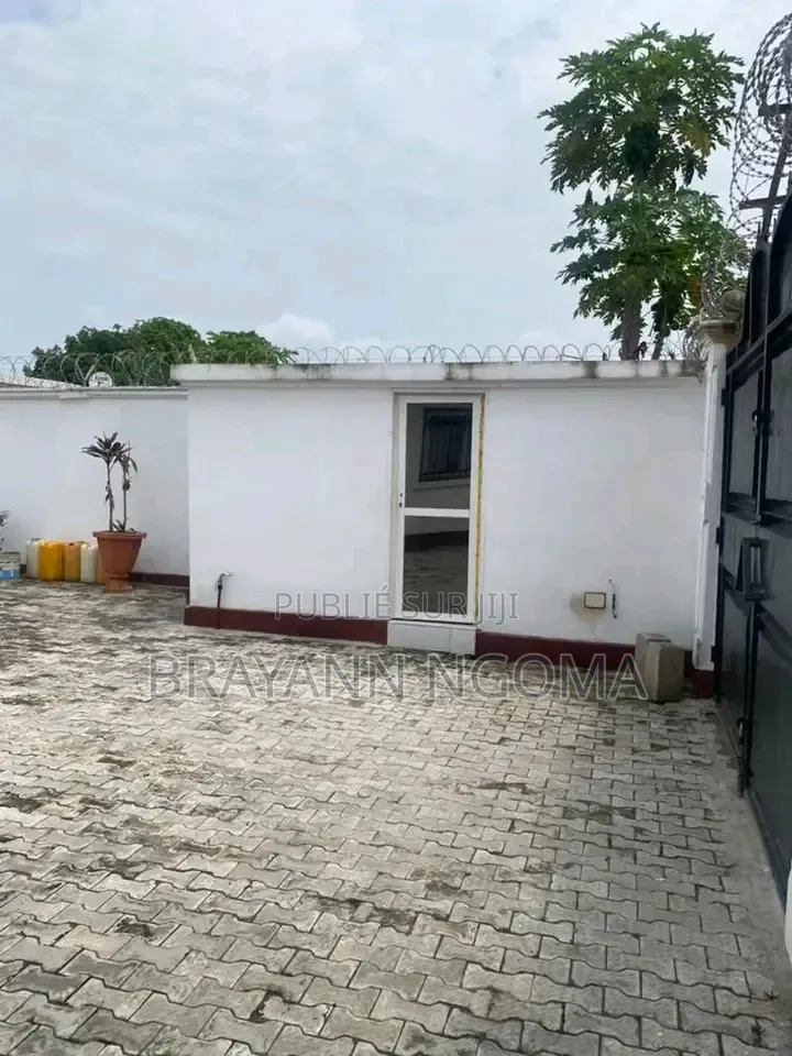 4chbre Villa dans Brayann Ngoma, Ngoyo à Louer