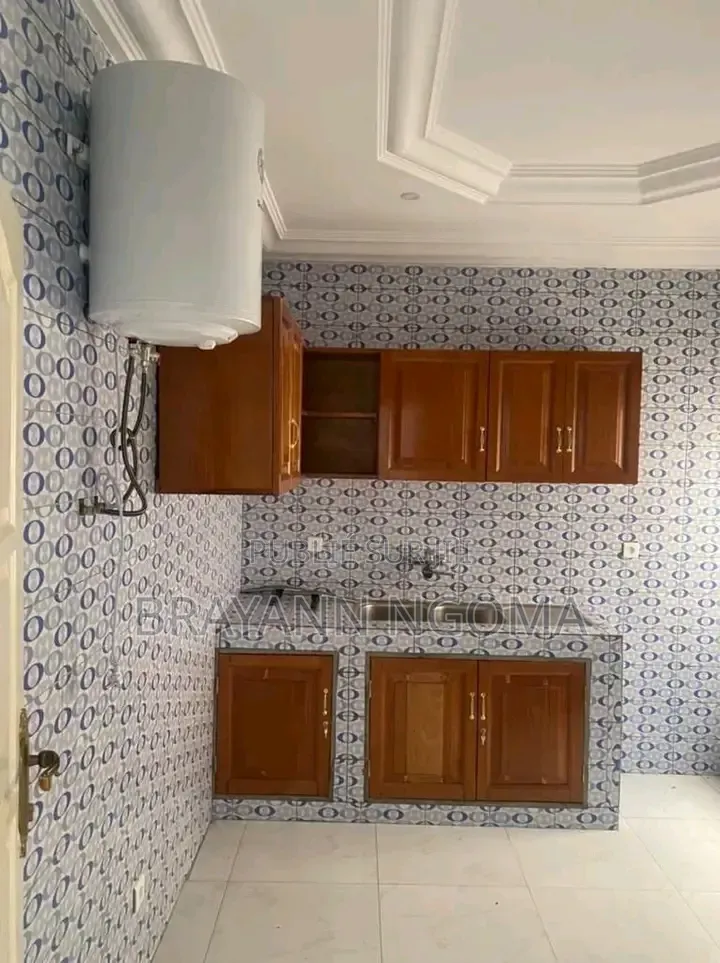 4chbre Villa dans Brayann Ngoma, Ngoyo à Louer