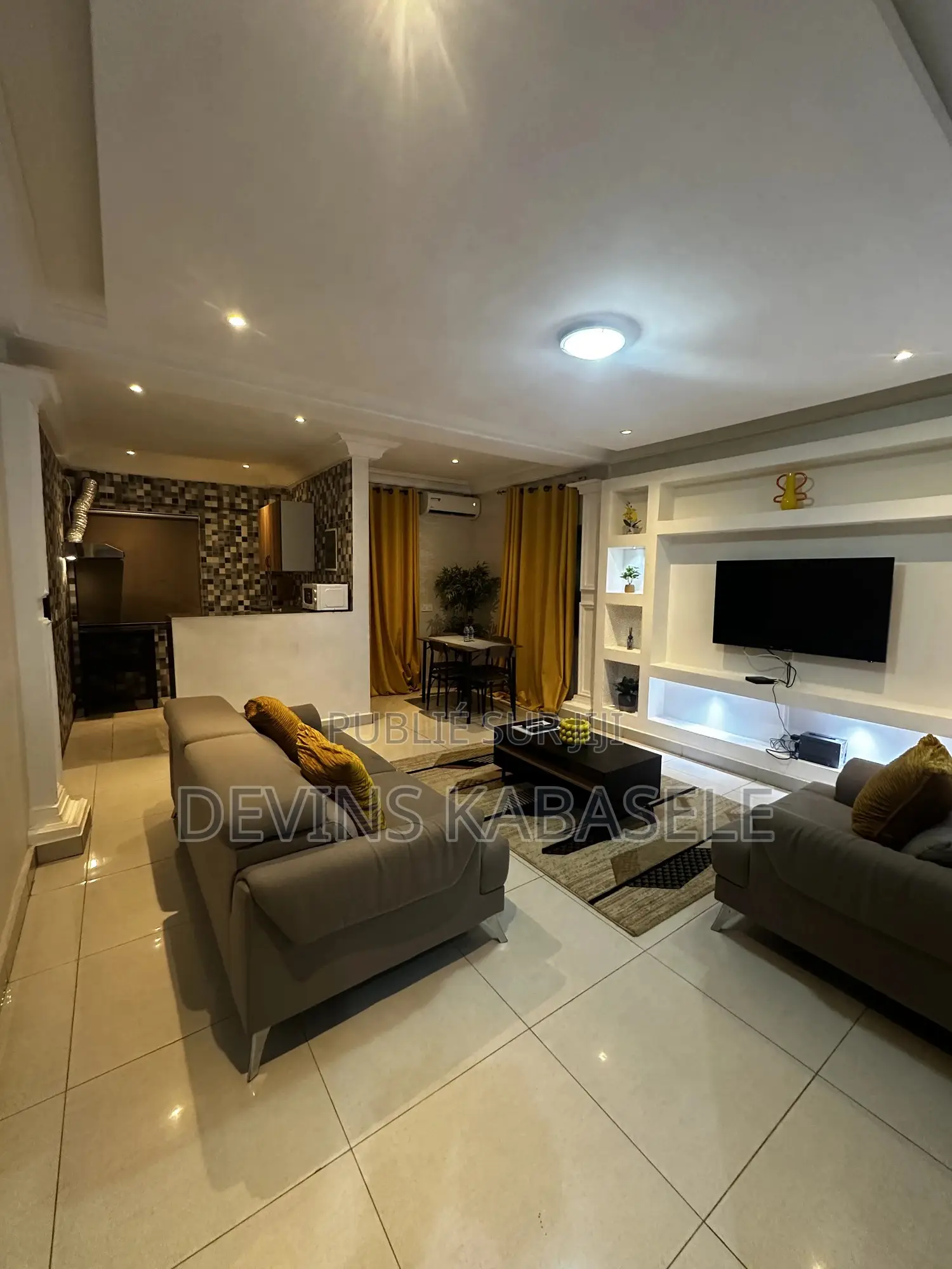 Meublé 1chbre Appartement-terrasse dans Airness House, Moungali à Louer