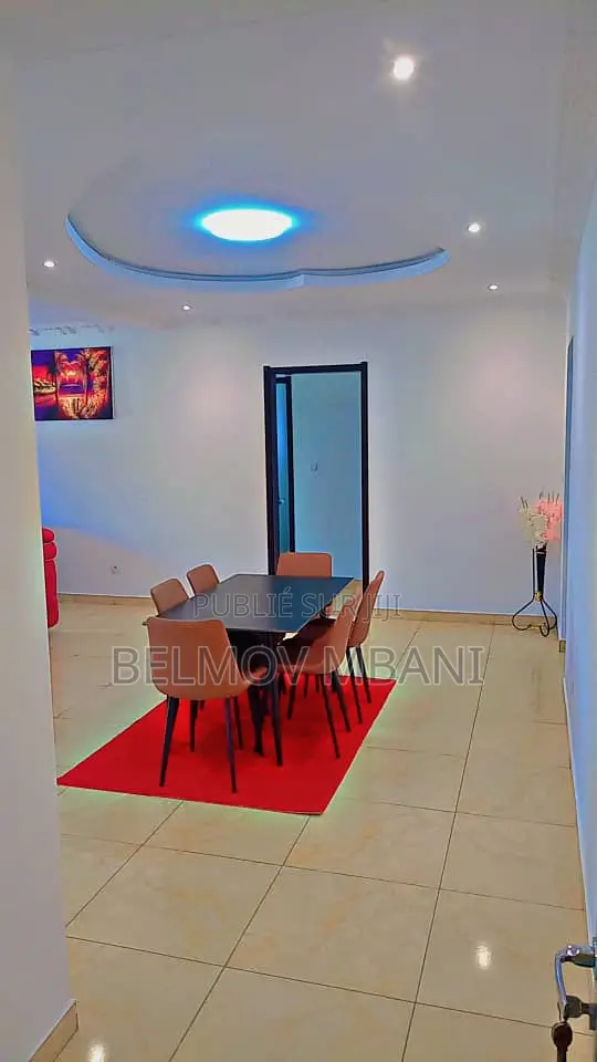 Meublé 2chbre Appartement dans Appartement Meublé, Lumumba à Louer