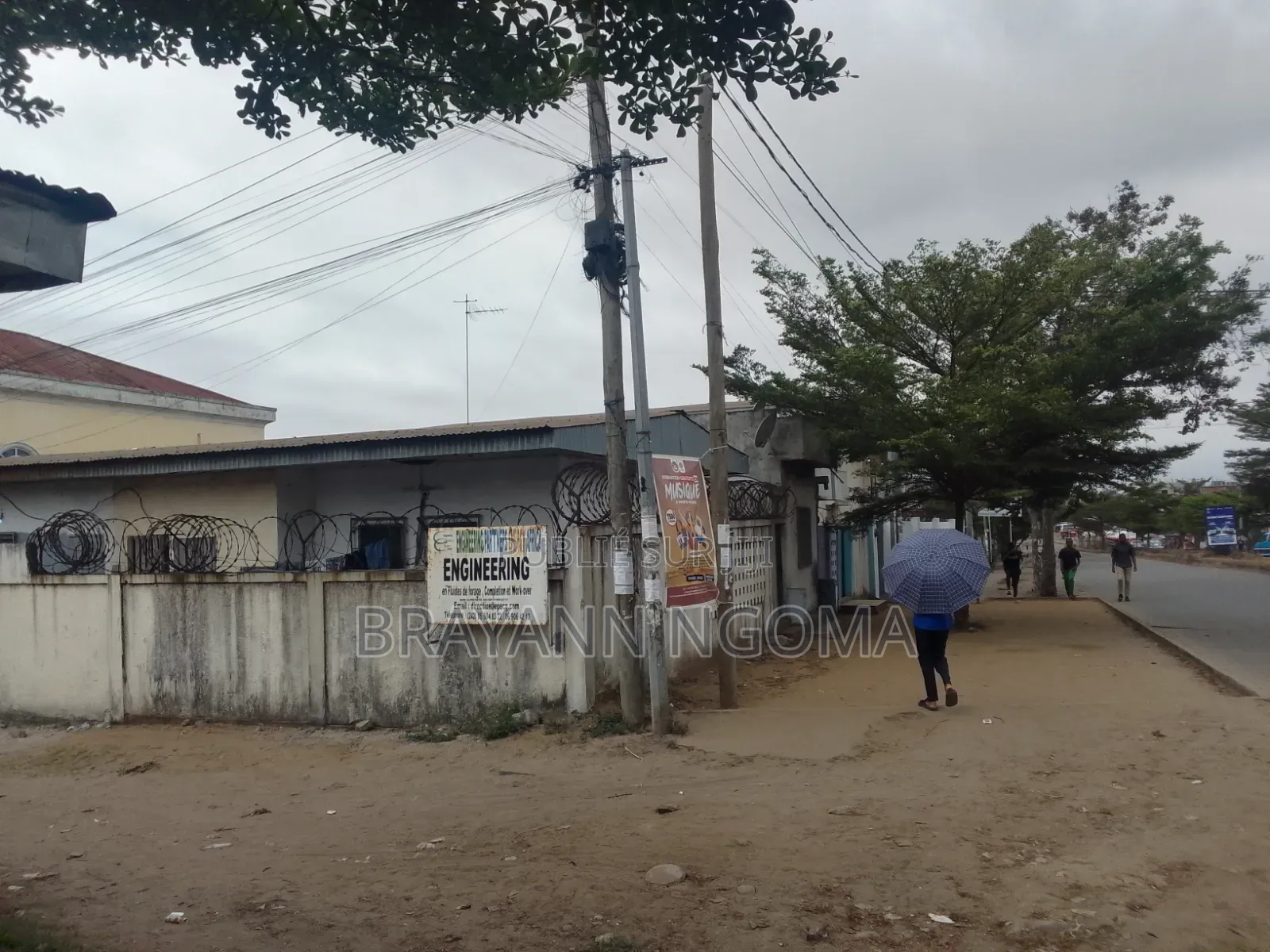 Parcelle Commercial a Vendre Quartier Songolo