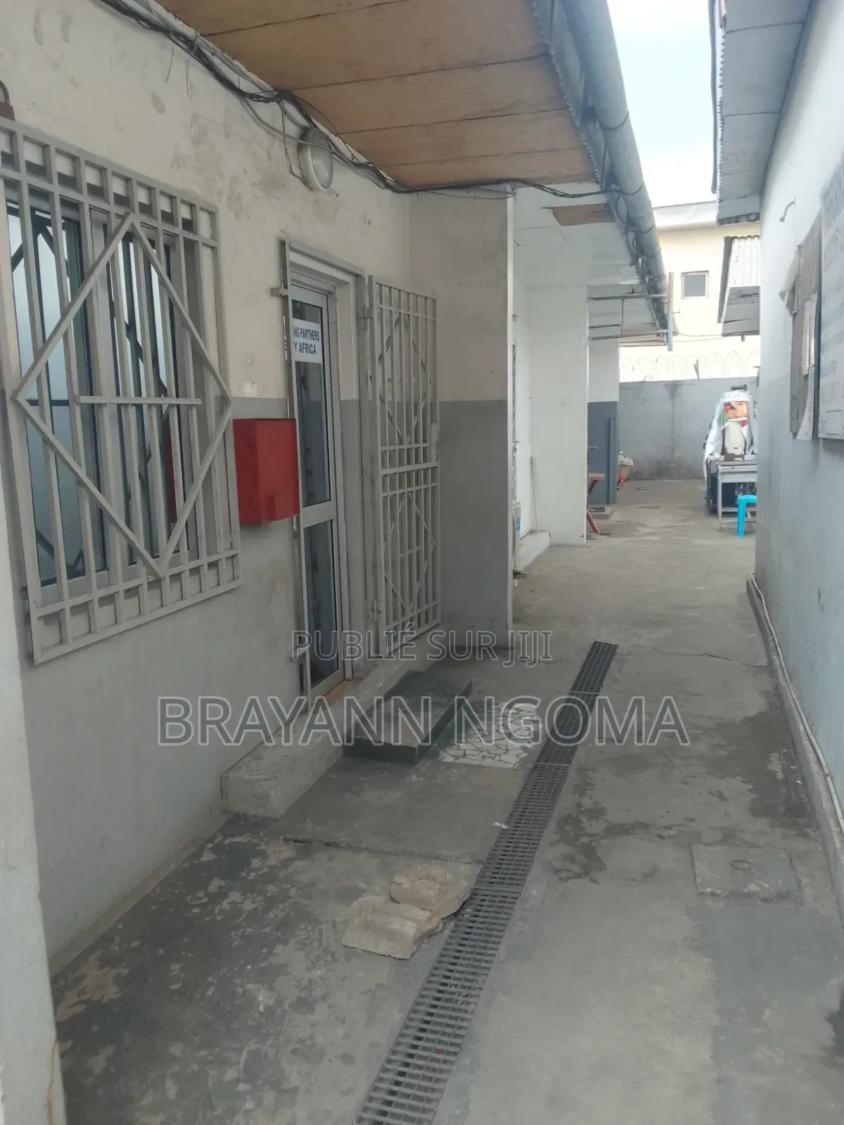 Parcelle Commercial a Vendre Quartier Songolo