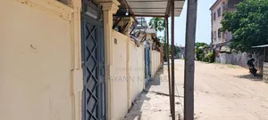 Parcelle Commercial a Vendre Quartier Faubourg