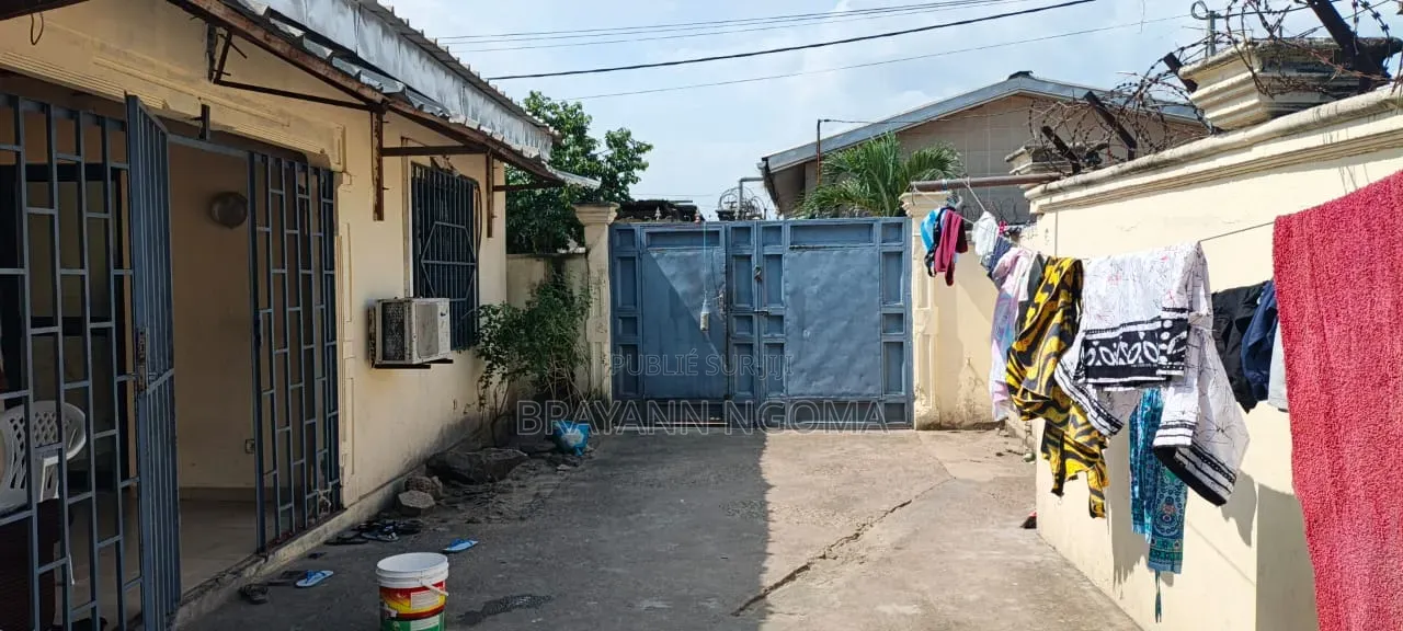 Parcelle Commercial a Vendre Quartier Faubourg