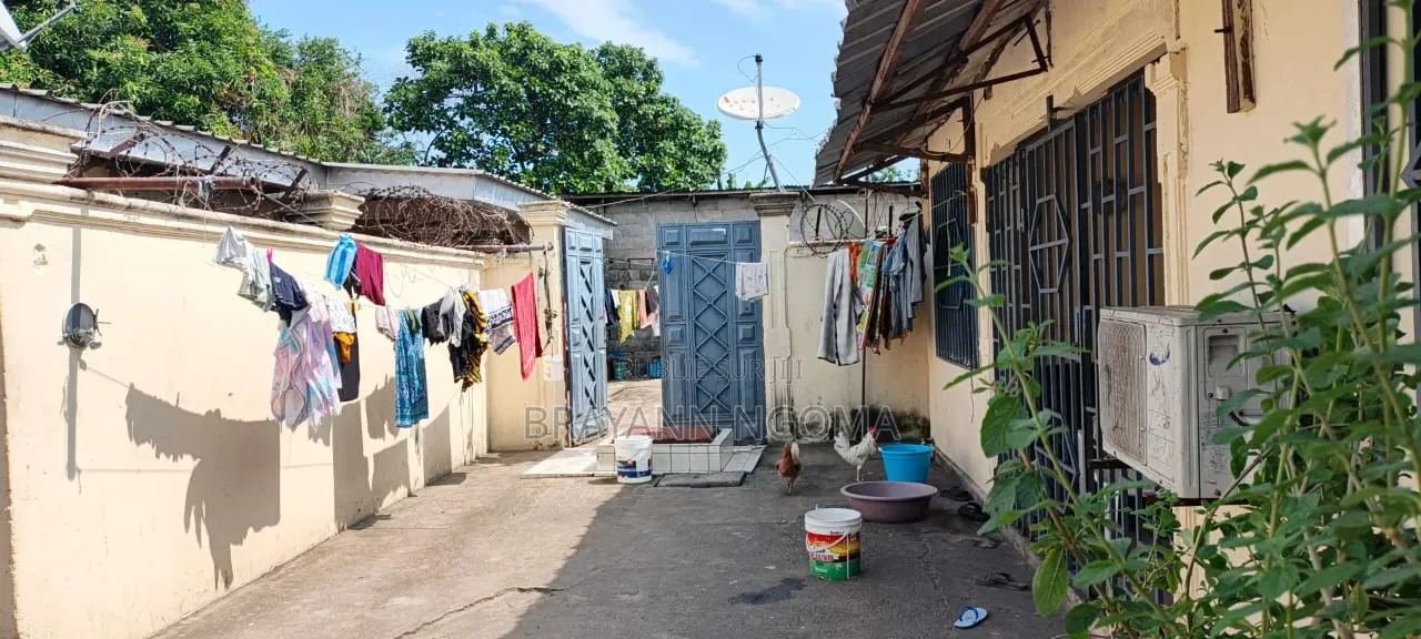 Parcelle Commercial a Vendre Quartier Faubourg