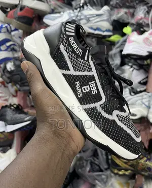Baskets De La Marque Berluti