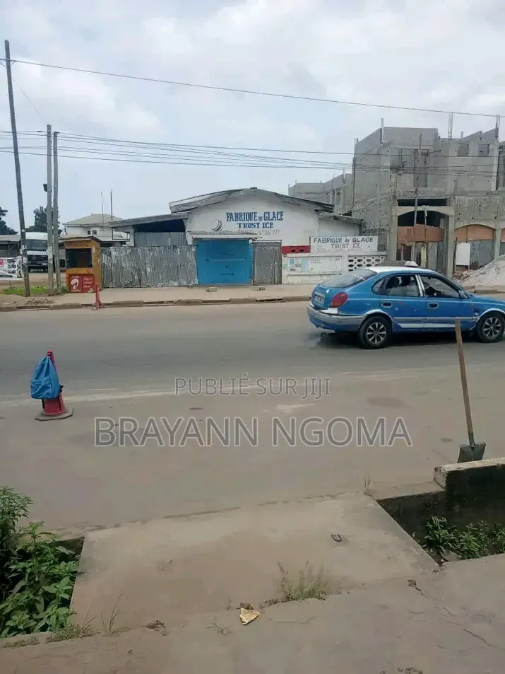 Parcelle a Vendre Sup 470m2 Quartier l'Entrée Siafoumou