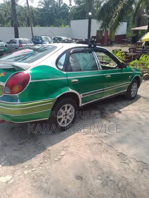 Toyota Corolla 2016 Vert