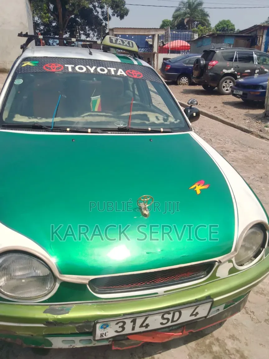 Toyota Corolla 2016 Vert