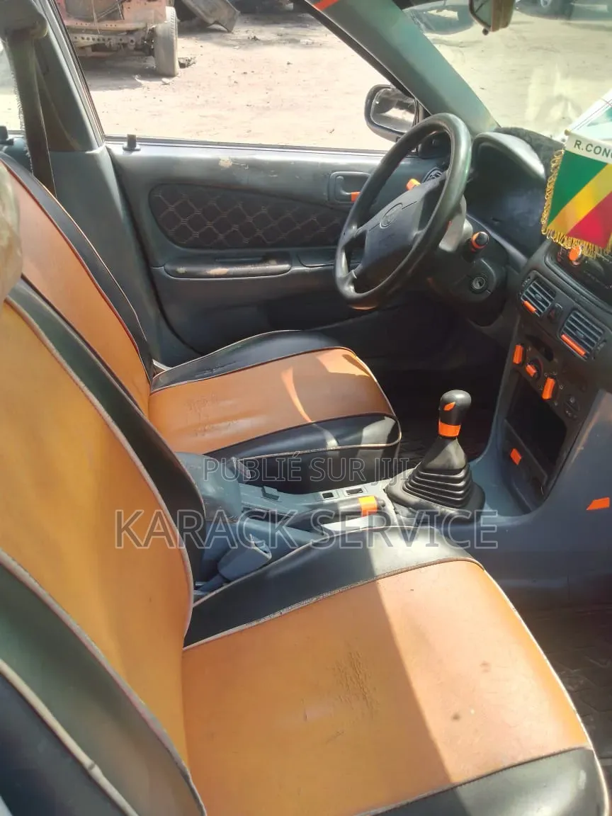 Toyota Corolla 2016 Vert