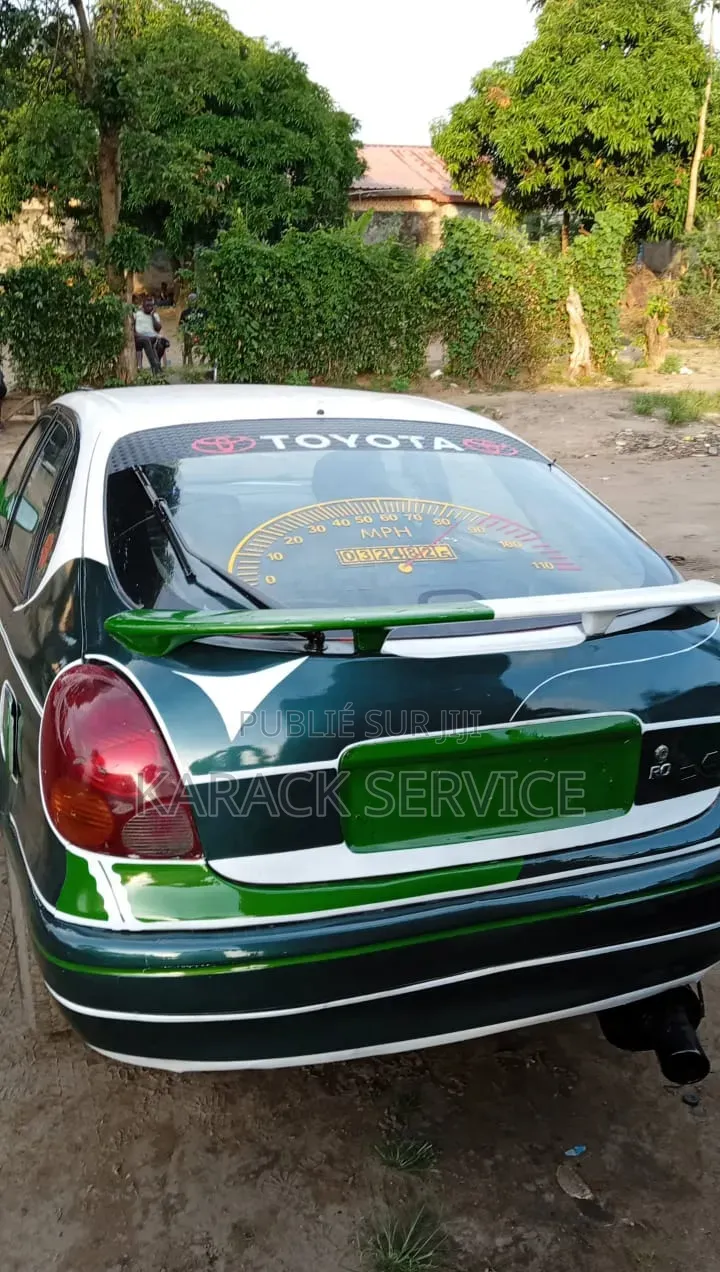 Toyota Corolla 2017 Vert