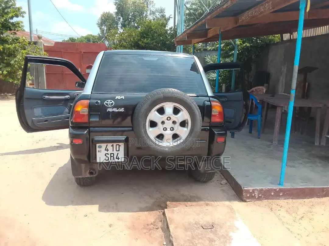 Toyota RAV4 2017 Noir Mat