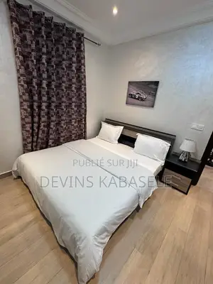 Meublé 2chbre Appartement dans Airness House, Moungali à Louer