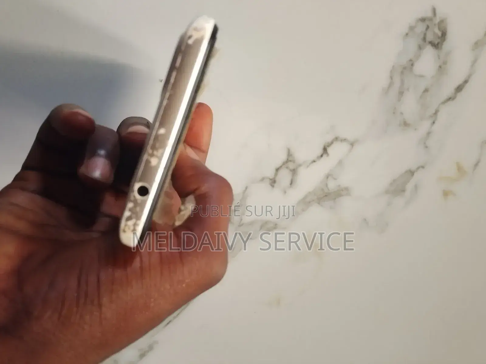 Tecno F1 8 GB Argenté