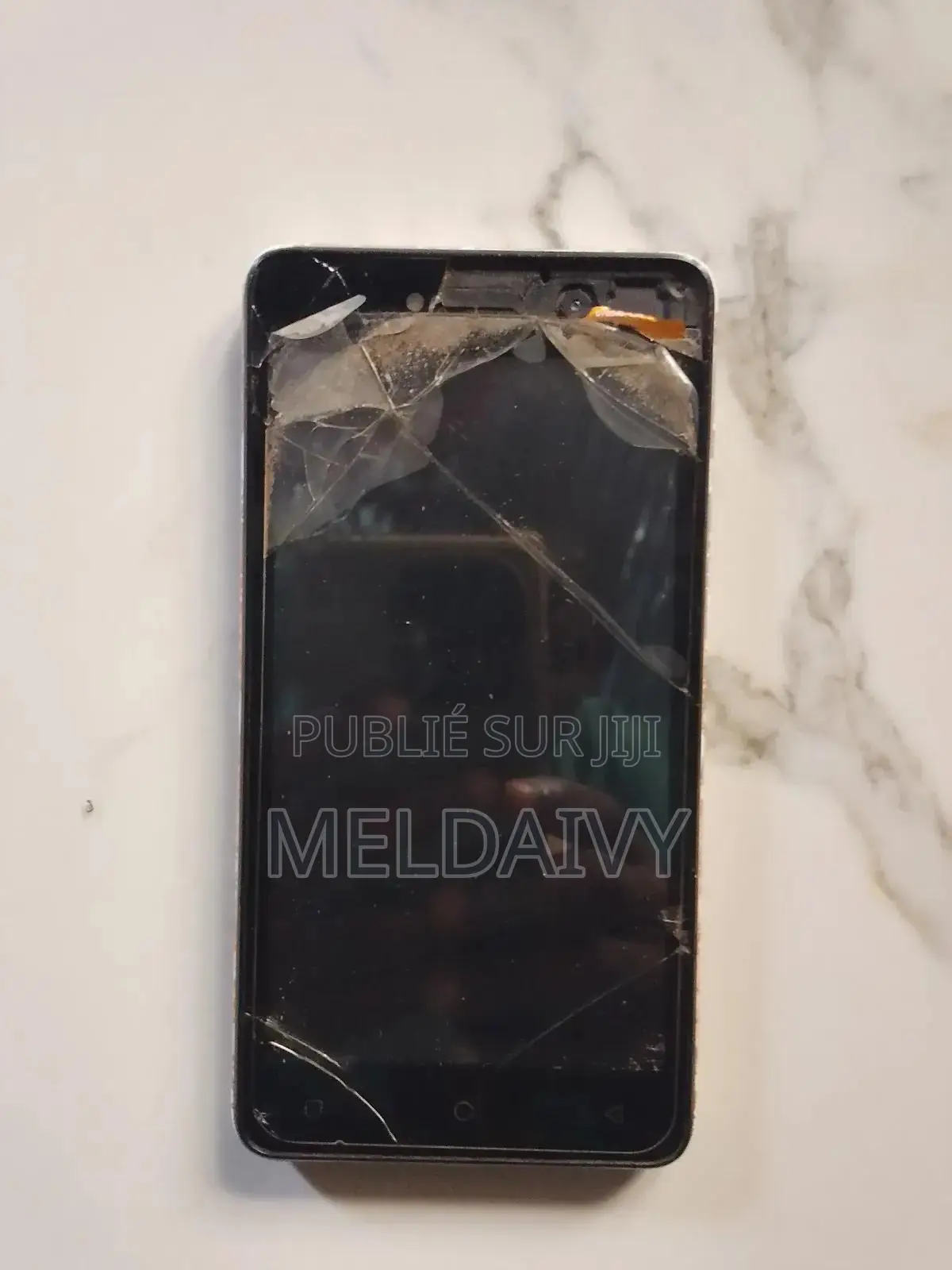 Tecno F1 8 GB Argenté