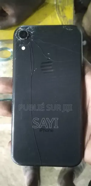 Apple XR 64 GB Noir