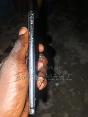 Apple iPhone 8 64 GB Noir