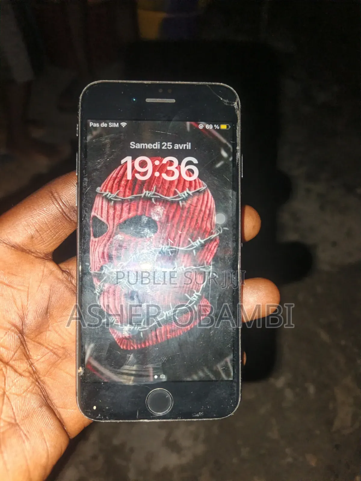 Apple iPhone 8 64 GB Noir